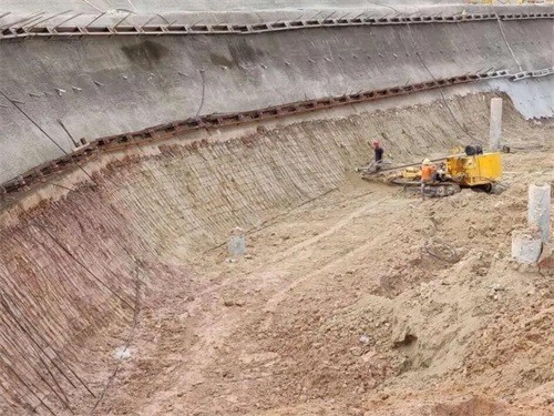 兰西基坑边坡加固
